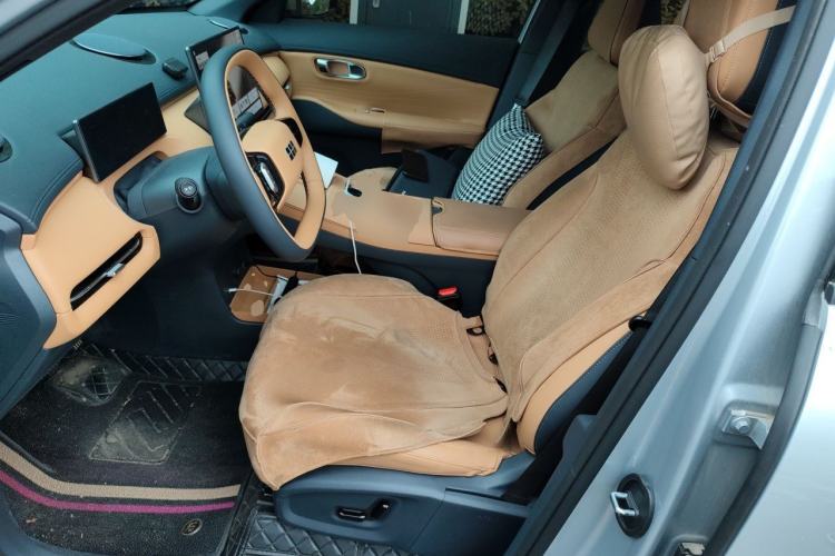 Used Geely Galaxy Xingjian 7 EM-i 2025 55 km Launch Edition Left Front Seat