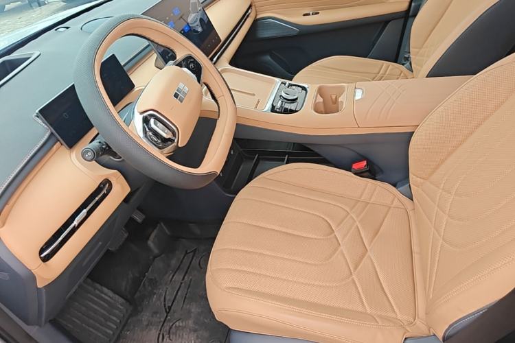 Used Geely Galaxy Xingjian 7 EM-i 2025 120km Exploration+ Version Left Front Seat