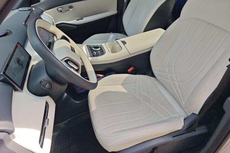 Used Geely Galaxy Xingjian 7 EM-i 2025 120km Navigator Edition Left Front Seat