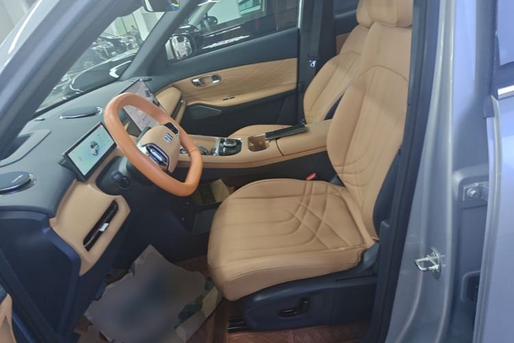 Used Geely Galaxy Xingjian 7 EM-i 2025 120km Exploration+ Version Left Front Seat