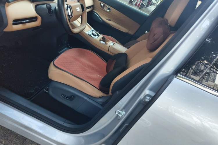 Used Geely Galaxy Xingjian 7 EM-i 2025 120km Exploration+ Version Left Front Seat
