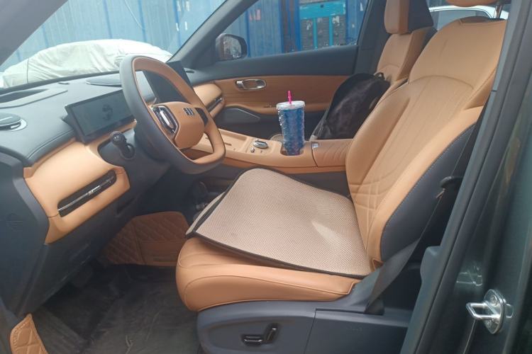Used Geely Galaxy Xingjian 7 EM-i 2025 120km Exploration+ Version Left Front Seat