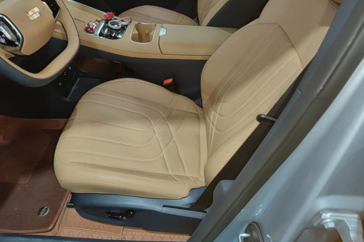 Used Geely Galaxy Xingjian 7 EM-i 2025 120km Exploration+ Version Left Front Seat