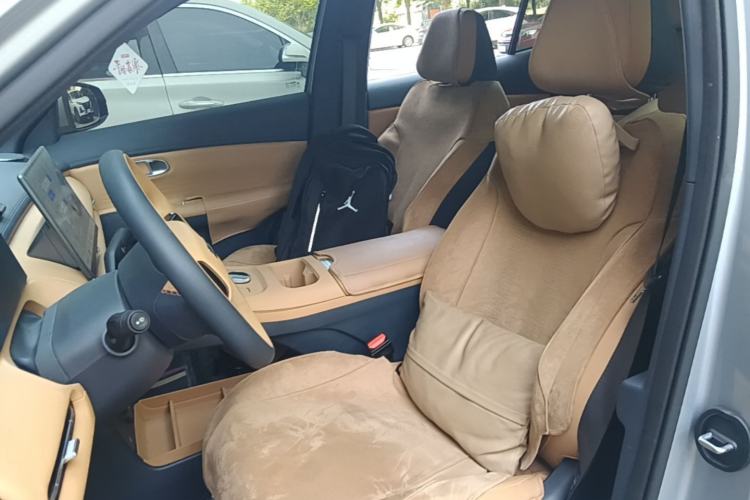Used Geely Galaxy Xingjian 7 EM-i 2025 55 km Launch Edition Left Front Seat