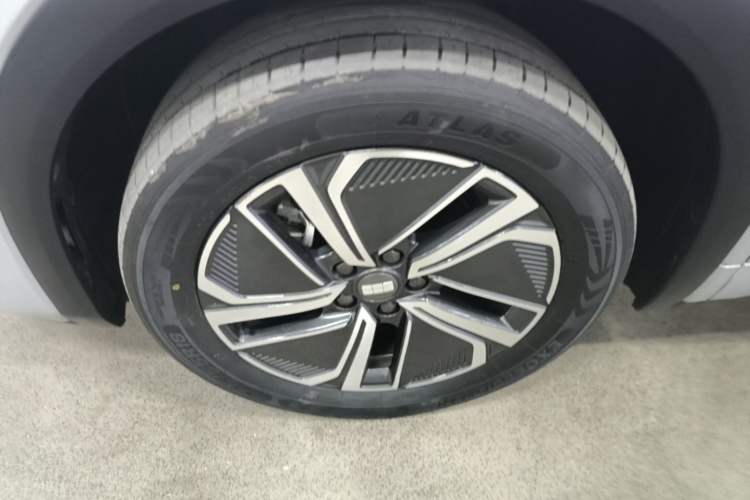 Used Geely Galaxy Xingjian 7 EM-i 2025 120km Exploration+ Version Left Front Wheel Hub