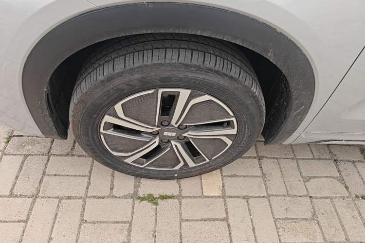 Used Geely Galaxy Xingjian 7 EM-i 2025 120km Exploration+ Version Left Front Wheel Hub