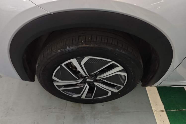 Used Geely Galaxy Xingjian 7 EM-i 2025 55 km Launch Edition Left Front Wheel Hub