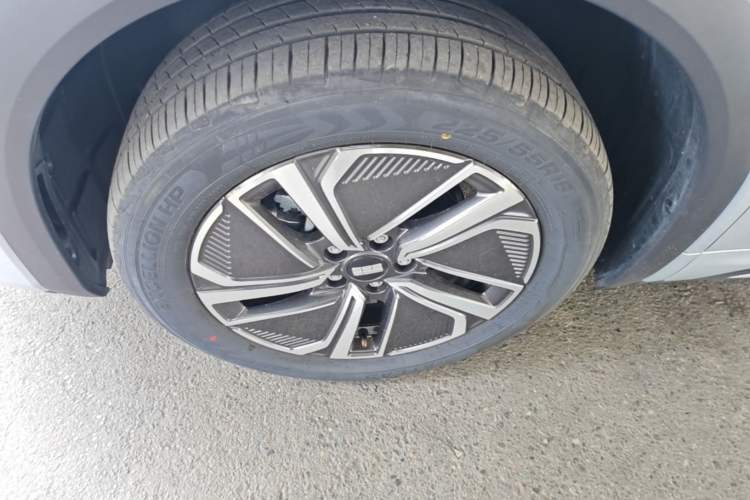 Used Geely Galaxy Xingjian 7 EM-i 2025 55 km Launch Edition Left Front Wheel Hub