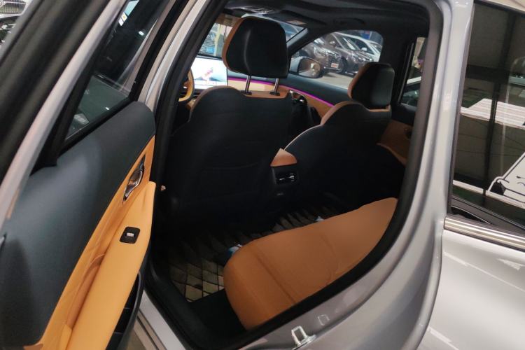 Used Geely Galaxy Xingjian 7 EM-i 2025 120km Navigator Edition Left Rear Seat