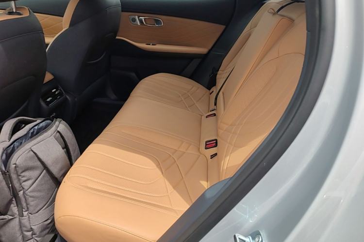 Used Geely Galaxy Xingjian 7 EM-i 2025 120km Navigator Edition Left Rear Seat