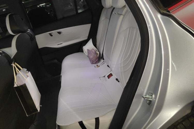 Used Geely Galaxy Xingjian 7 EM-i 2025 120km Exploration+ Version Left Rear Seat