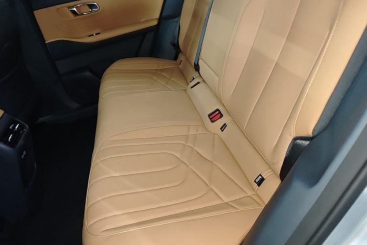 Used Geely Galaxy Xingjian 7 EM-i 2025 55 km Launch Edition Left Rear Seat