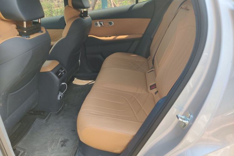 Used Geely Galaxy Xingjian 7 EM-i 2025 120km Exploration+ Version Left Rear Seat