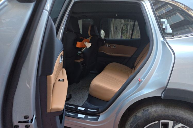 Used Geely Galaxy Xingjian 7 EM-i 2025 120km Launch+ Version Left Rear Seat