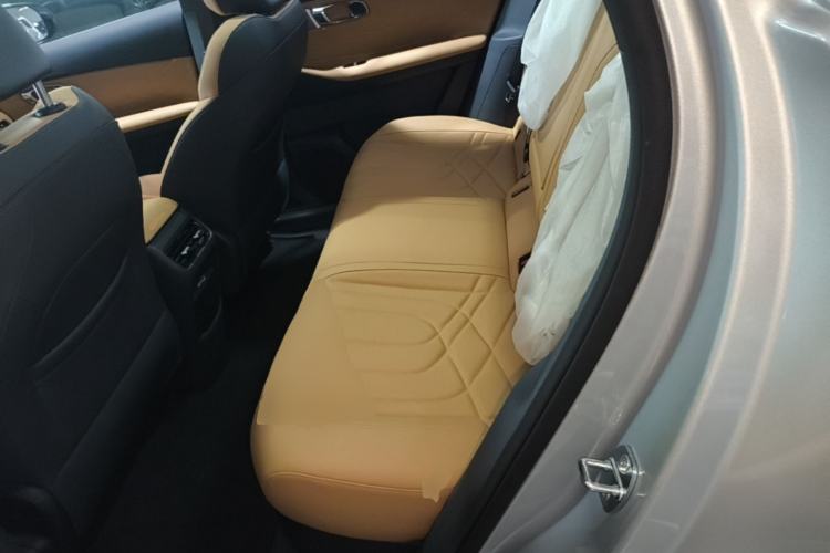 Used Geely Galaxy Xingjian 7 EM-i 2025 120km Exploration+ Version Left Rear Seat