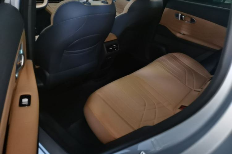 Used Geely Galaxy Xingjian 7 EM-i 2025 120km Exploration+ Version Left Rear Seat