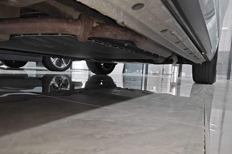 Used Geely Galaxy Xingjian 7 EM-i 2025 120km Navigator Edition Left Side Sill