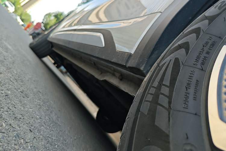 Used Geely Galaxy Xingjian 7 EM-i 2025 120km Exploration+ Version Left Side Sill
