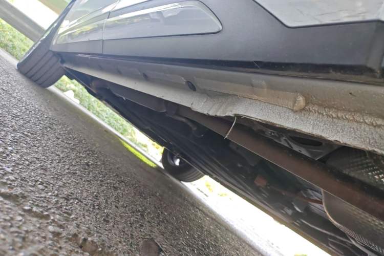Used Geely Galaxy Xingjian 7 EM-i 2025 55 km Launch Edition Left Side Sill