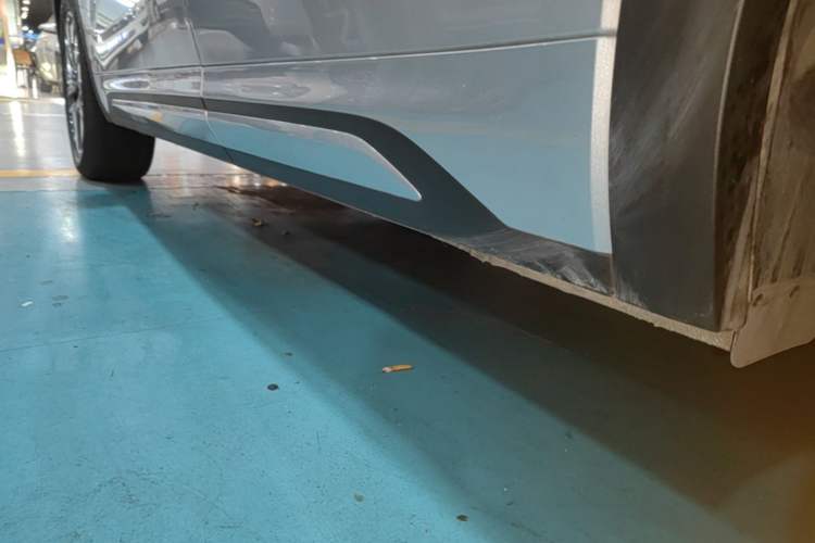 Used Geely Galaxy Xingjian 7 EM-i 2025 120km Exploration+ Version Left Side Sill
