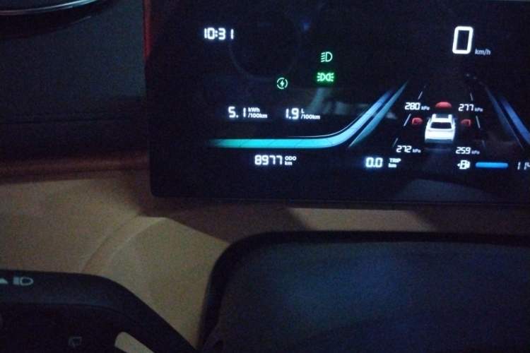 Used Geely Galaxy Xingjian 7 EM-i 2025 55 km Launch Edition Odometer Close Up