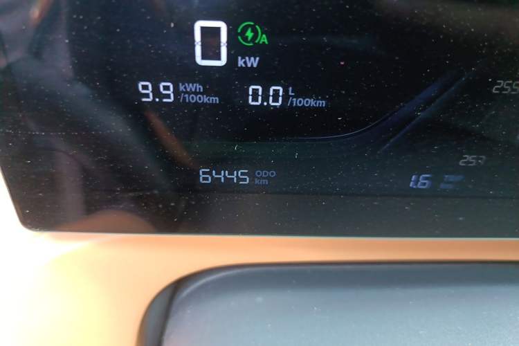 Used Geely Galaxy Xingjian 7 EM-i 2025 120km Launch+ Version Odometer Close Up