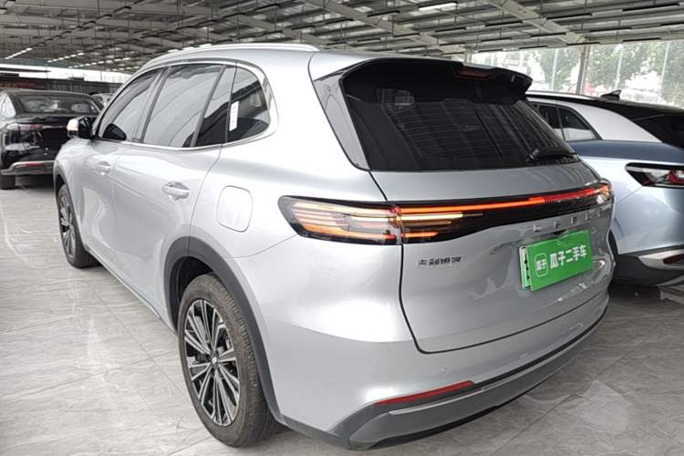 Used Geely Galaxy Xingjian 7 EM-i 2025 120km Navigator Edition Rear Left 45 Deg