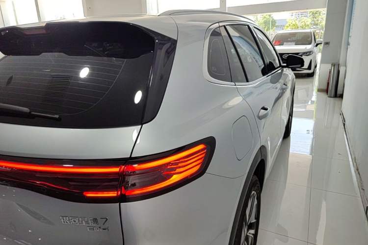 Used Geely Galaxy Xingjian 7 EM-i 2025 120km Exploration+ Version Rear Right 45 Deg