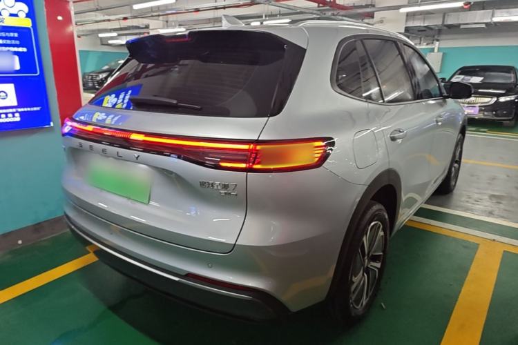 Used Geely Galaxy Xingjian 7 EM-i 2025 55 km Launch Edition Rear Right 45 Deg