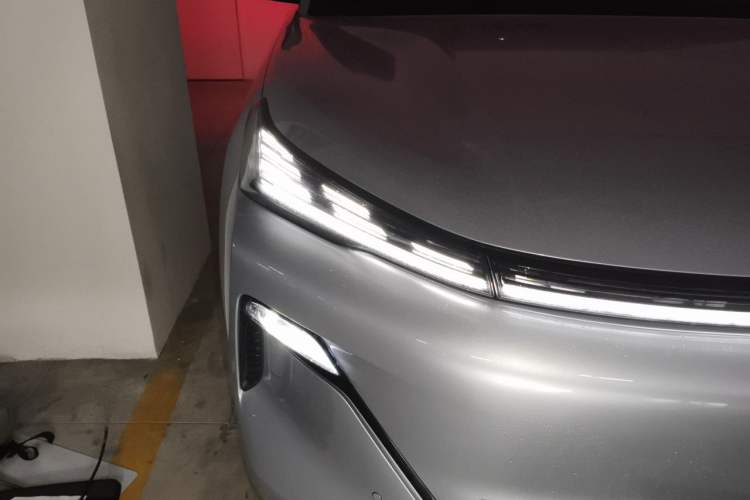 Used Geely Galaxy Xingjian 7 EM-i 2025 120km Exploration+ Version Right Front Headlight