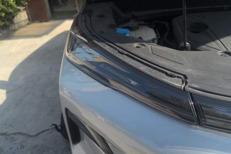 Used Geely Galaxy Xingjian 7 EM-i 2025 120km Navigator Edition Right Front Headlight