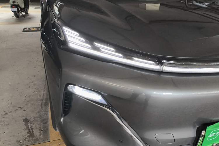 Used Geely Galaxy Xingjian 7 EM-i 2025 120km Navigator Edition Right Front Headlight