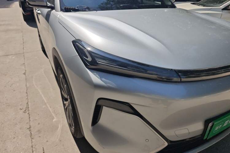 Used Geely Galaxy Xingjian 7 EM-i 2025 120km Navigator Edition Right Front Headlight