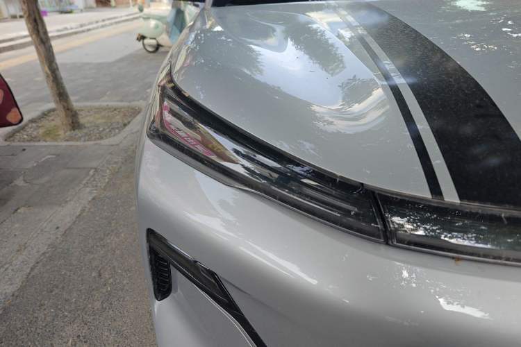 Used Geely Galaxy Xingjian 7 EM-i 2025 120km Navigator Edition Right Front Headlight