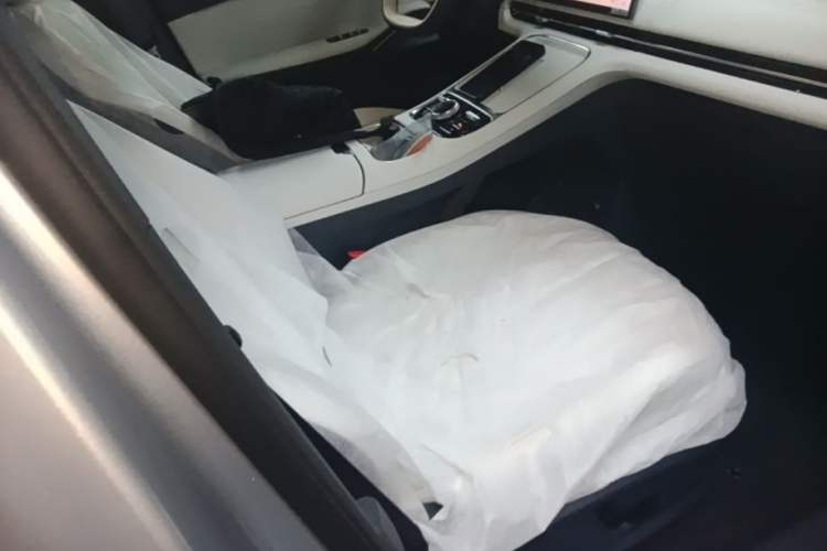 Used Geely Galaxy Xingjian 7 EM-i 2025 120km Exploration+ Version Right Front Seat