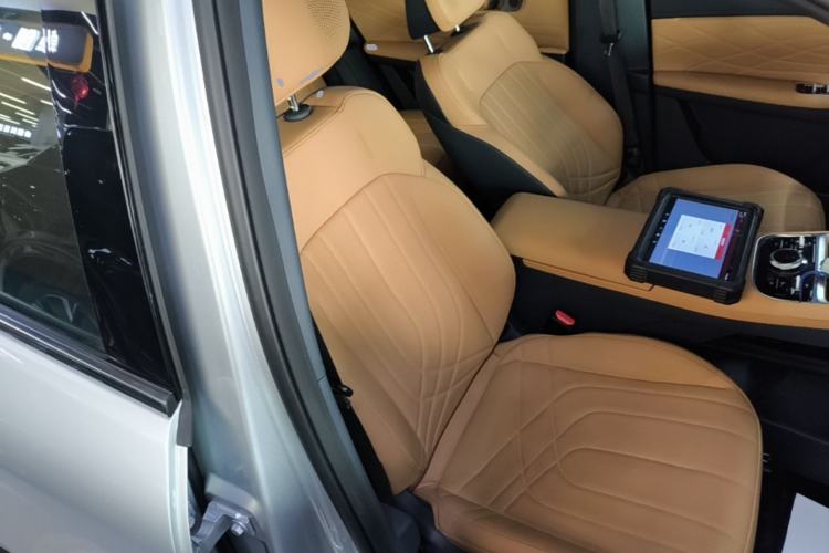 Used Geely Galaxy Xingjian 7 EM-i 2025 120km Exploration+ Version Right Front Seat