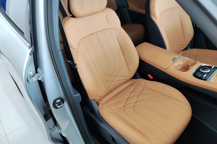 Used Geely Galaxy Xingjian 7 EM-i 2025 120km Exploration+ Version Right Front Seat