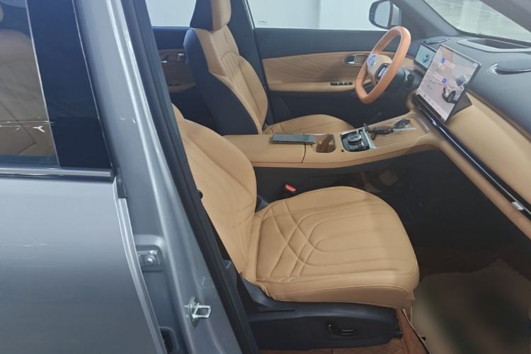 Used Geely Galaxy Xingjian 7 EM-i 2025 120km Exploration+ Version Right Front Seat