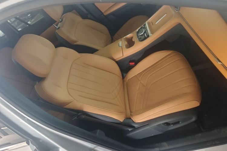 Used Geely Galaxy Xingjian 7 EM-i 2025 120km Navigator Edition Right Front Seat
