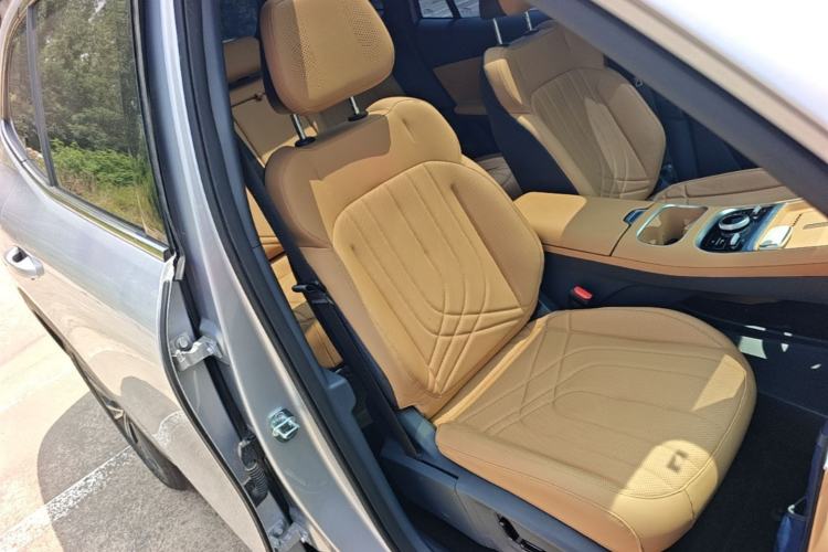Used Geely Galaxy Xingjian 7 EM-i 2025 120km Navigator Edition Right Front Seat