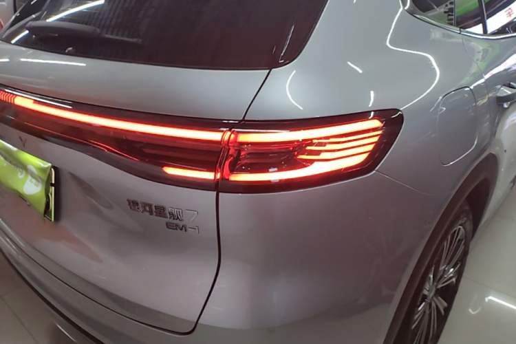 Used Geely Galaxy Xingjian 7 EM-i 2025 120km Navigator Edition Right Rear Taillight