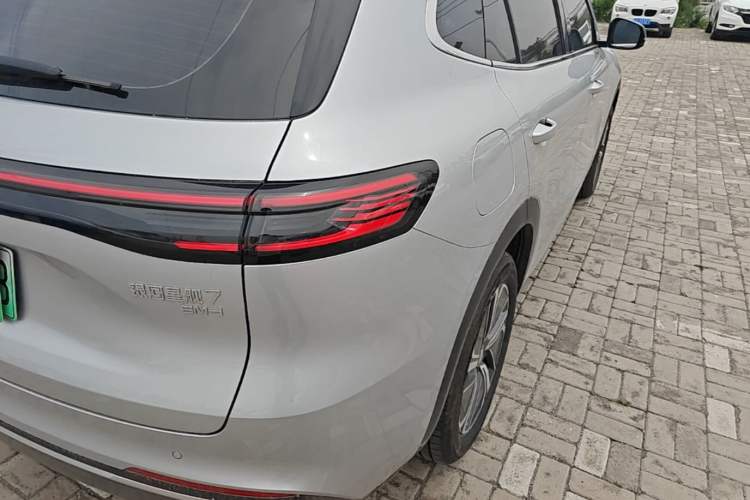 Used Geely Galaxy Xingjian 7 EM-i 2025 120km Exploration+ Version Right Rear Taillight