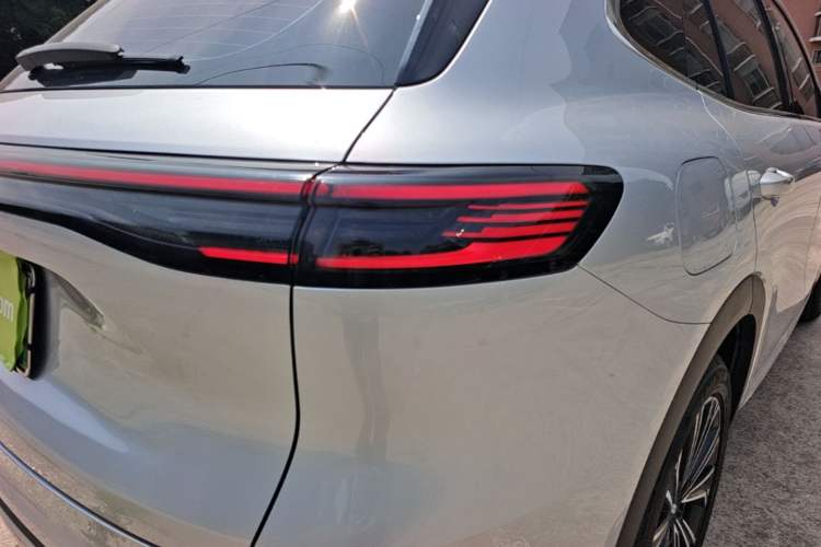 Used Geely Galaxy Xingjian 7 EM-i 2025 120km Navigator Edition Right Rear Taillight