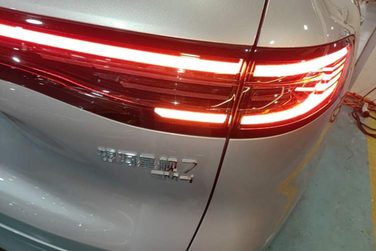 Used Geely Galaxy Xingjian 7 EM-i 2025 120km Exploration+ Version Right Rear Taillight