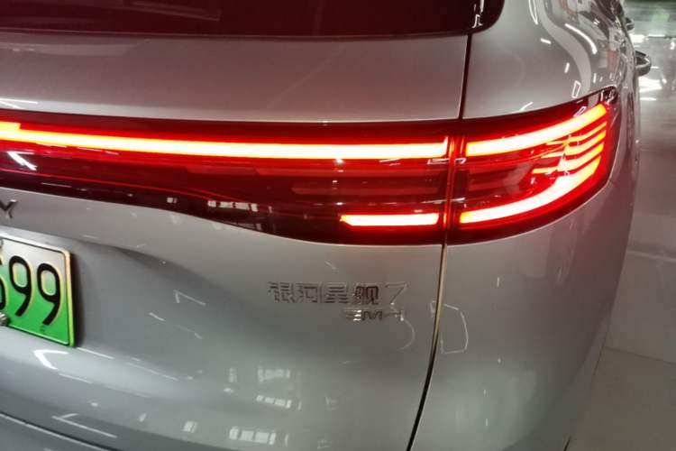 Used Geely Galaxy Xingjian 7 EM-i 2025 120km Exploration+ Version Right Rear Taillight