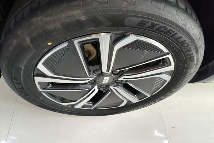 Used Geely Galaxy Xingjian 7 EM-i 2025 120km Exploration+ Version Right Rear Wheel Hub