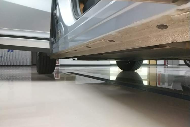 Used Geely Galaxy Xingjian 7 EM-i 2025 120km Exploration+ Version Right Side Sill