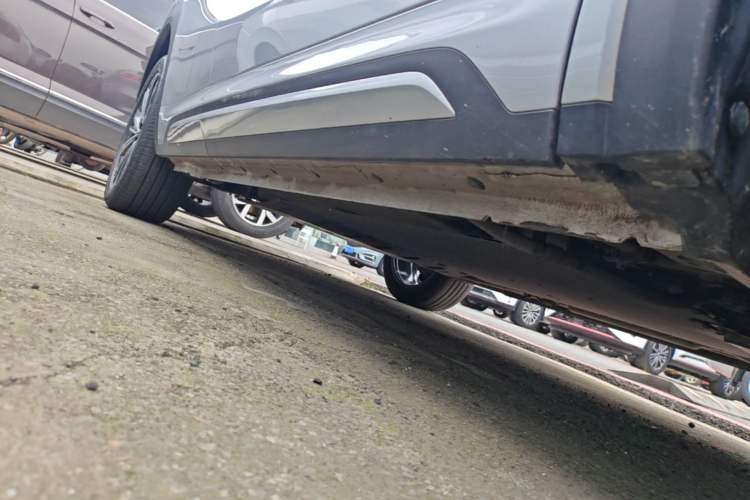 Used Geely Galaxy Xingjian 7 EM-i 2025 120km Navigator Edition Right Side Sill