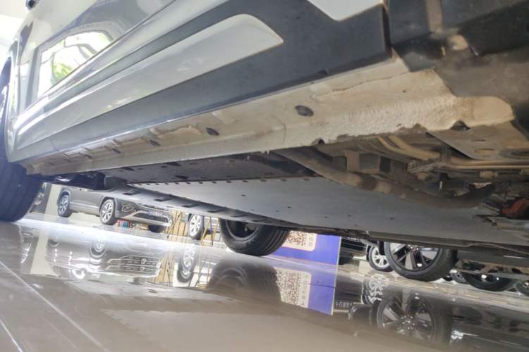 Used Geely Galaxy Xingjian 7 EM-i 2025 120km Exploration+ Version Right Side Sill