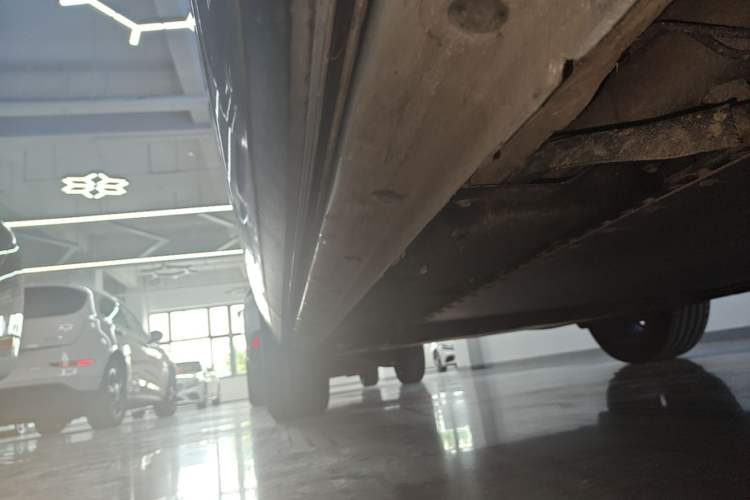 Used Geely Galaxy Xingjian 7 EM-i 2025 120km Exploration+ Version Right Side Sill